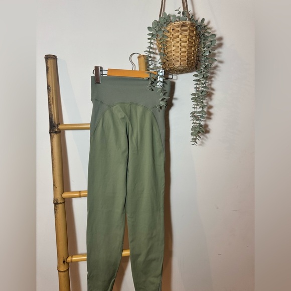 🛍️Offline By Aerie Leggings - Size M - Picture 5 of 7